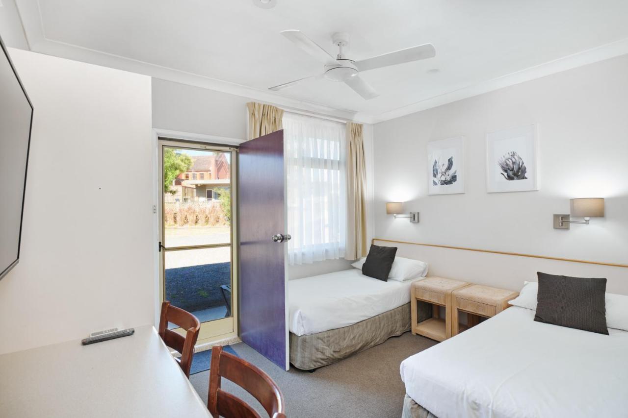 Wingham Motel Eksteriør billede